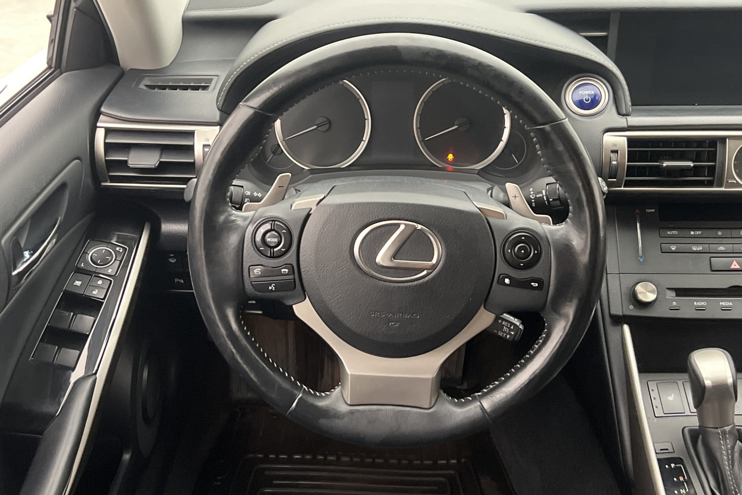 Lexus IS 300h CVT 223hk Comfort Sensorer Rattvärme Keyless