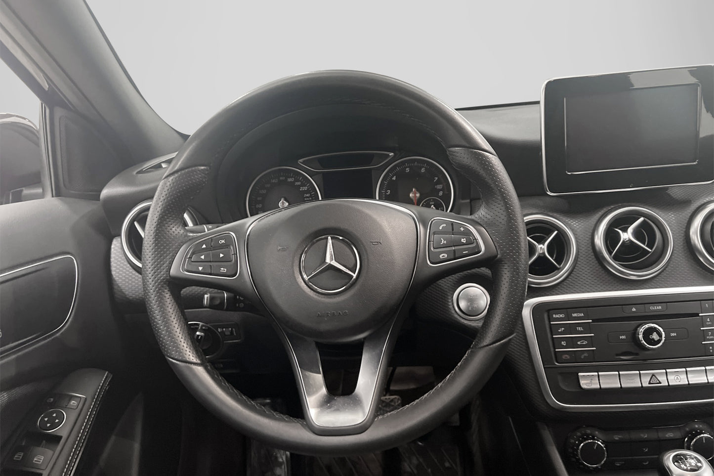 Mercedes-Benz A 180 122hk AMG Skinn Kamera Carplay Keyless