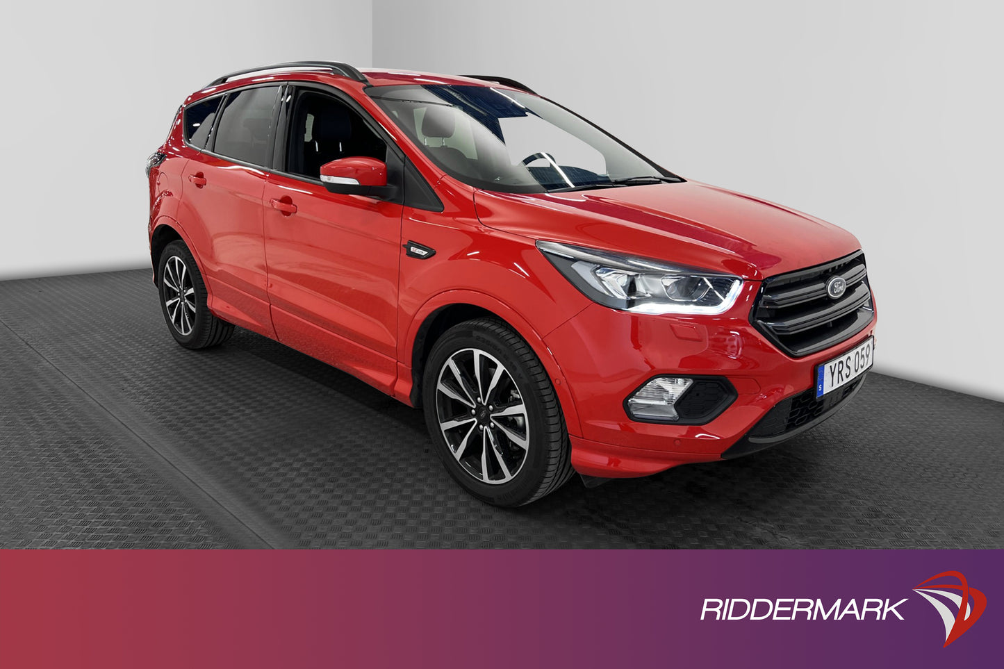 Ford Kuga 1.5 TDCi ST-Line 120 hk Navi Nyservad P-sensorer