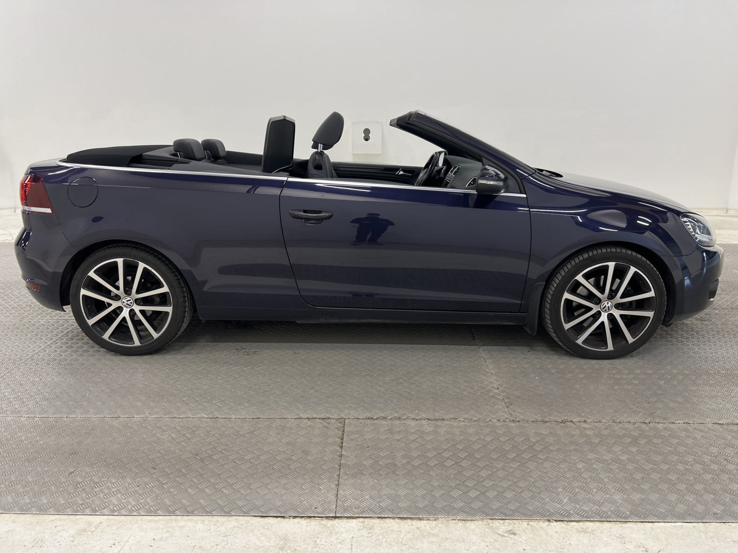 Volkswagen Golf Cabriolet 1.4 160hk Halvskinn Nybes Lågmil