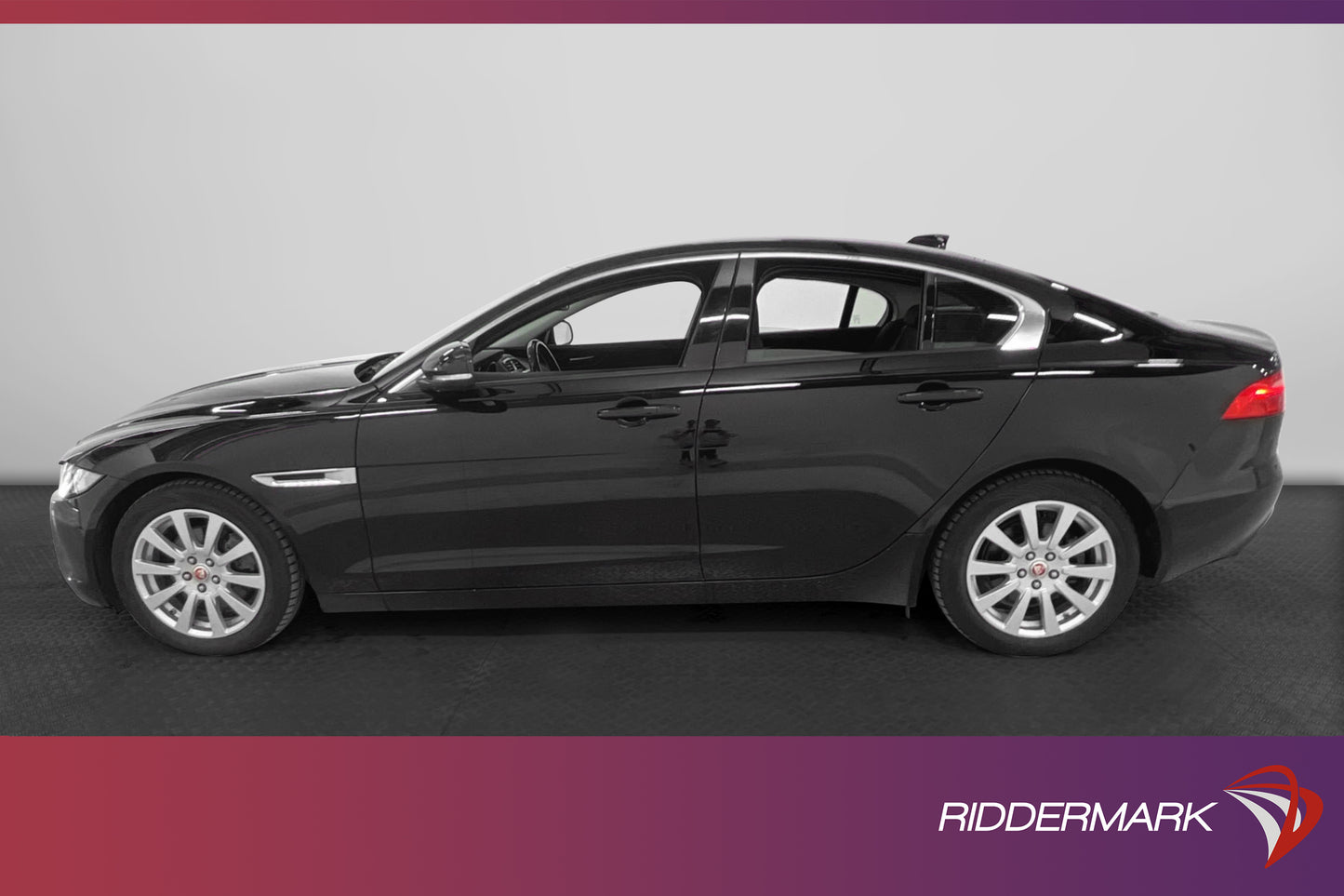 Jaguar XE 20d 180hk Dragkrok Sensorer 0.42L/Mil Väservad