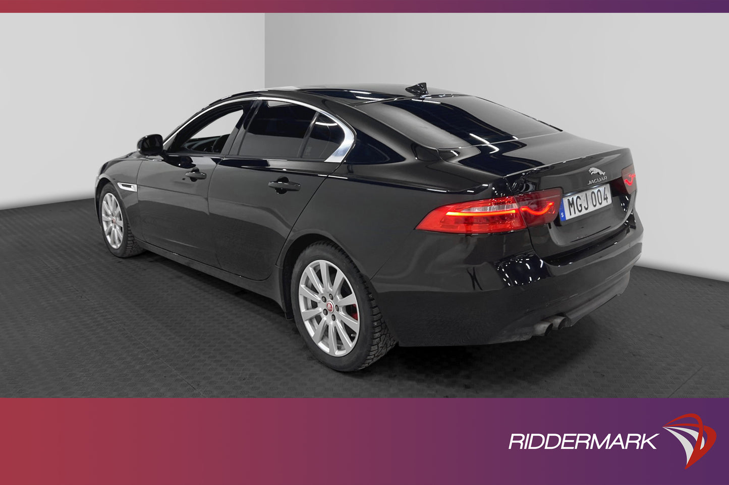 Jaguar  XE 2.0 D Pure P-Sensorer Nyservad 180hk