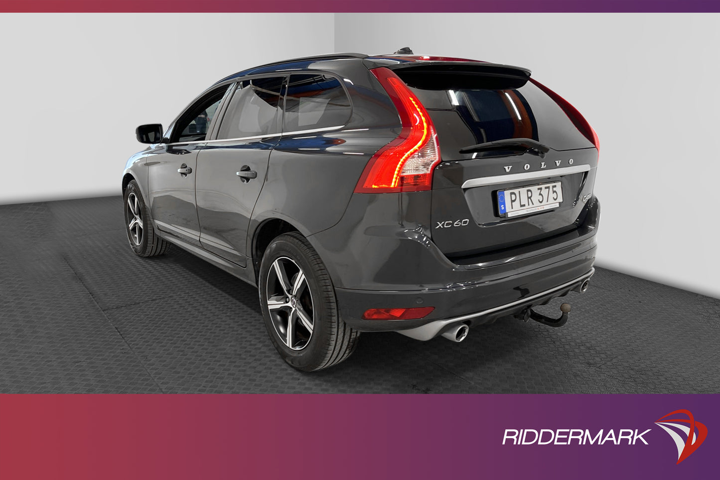 Volvo XC60 D4 AWD 190hk R-Design VOC Pano Kamera Drag BLIS