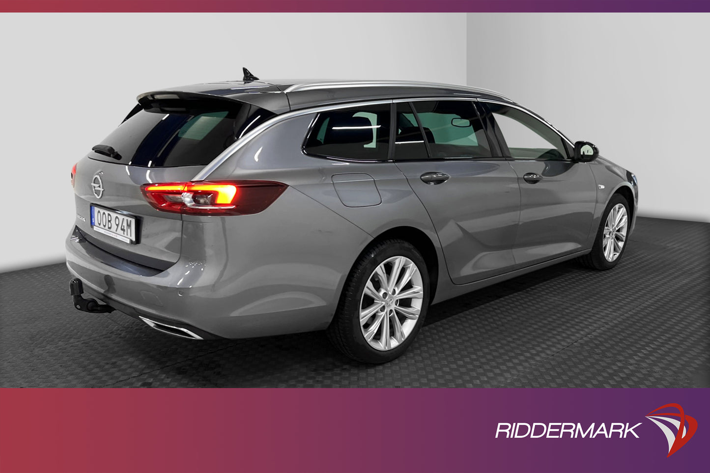 Opel Insignia Sports Tourer 174hk Elegance Carplay Kamera