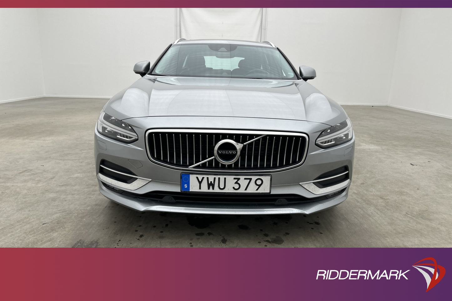 Volvo V90 D3 AWD Inscription VOC Pano B&W Luft 360° Drag