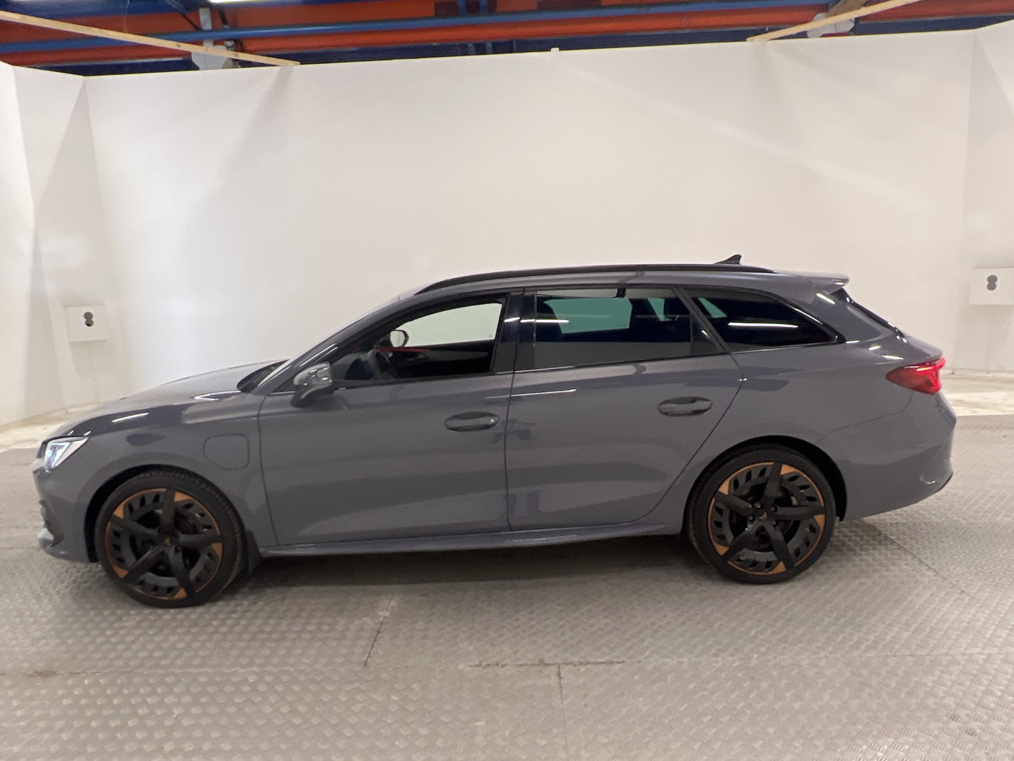 CUPRA Leon Sportstourer e-Hybrid 245hk Backkamera Pano