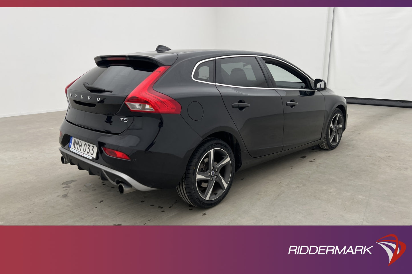 Volvo V40 T5 254hk R-Design VOC P-Värm Navi Skinn