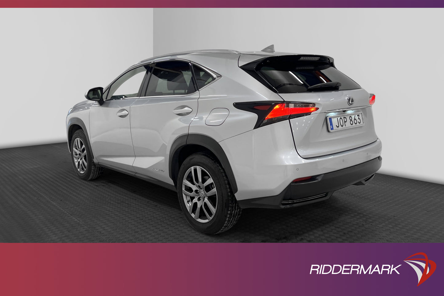 Lexus NX 300h 2.5 AWD E-CVT 197hk Premium Skinn Kamera Navi