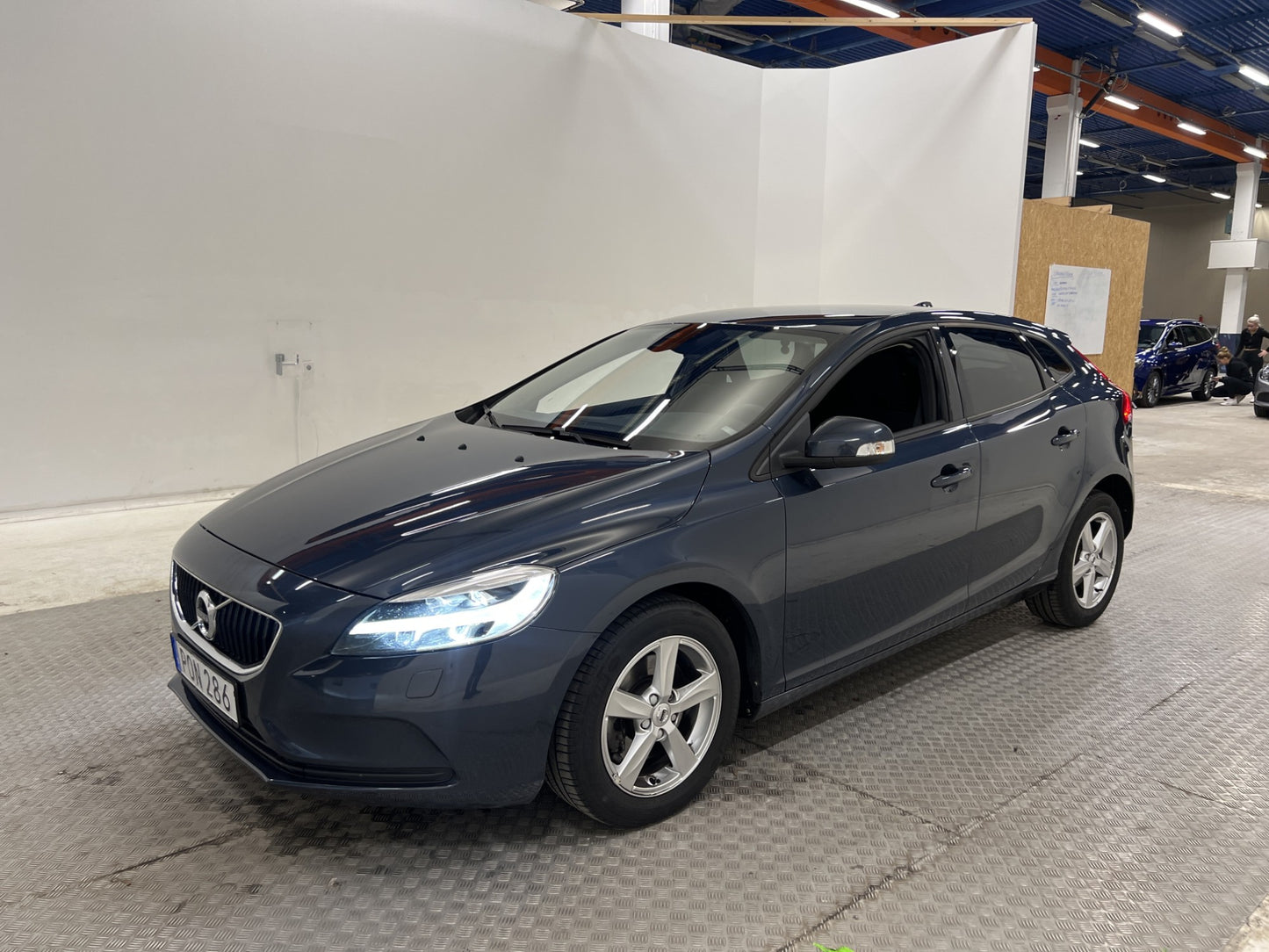 Volvo V40 T2 122hk P-Värmare VOC Lågmilad Nyservad