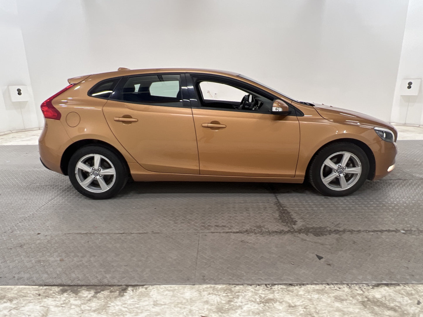 Volvo V40 D2 115hk D-Värmare Kamera Välserv 0,34l/Mil