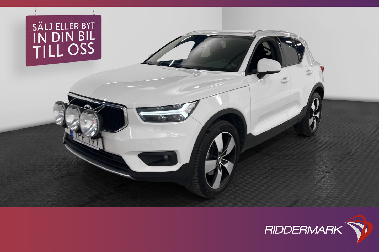 Volvo XC40 T4 AWD 190hk Momentum VOC Drag Värmare Navi