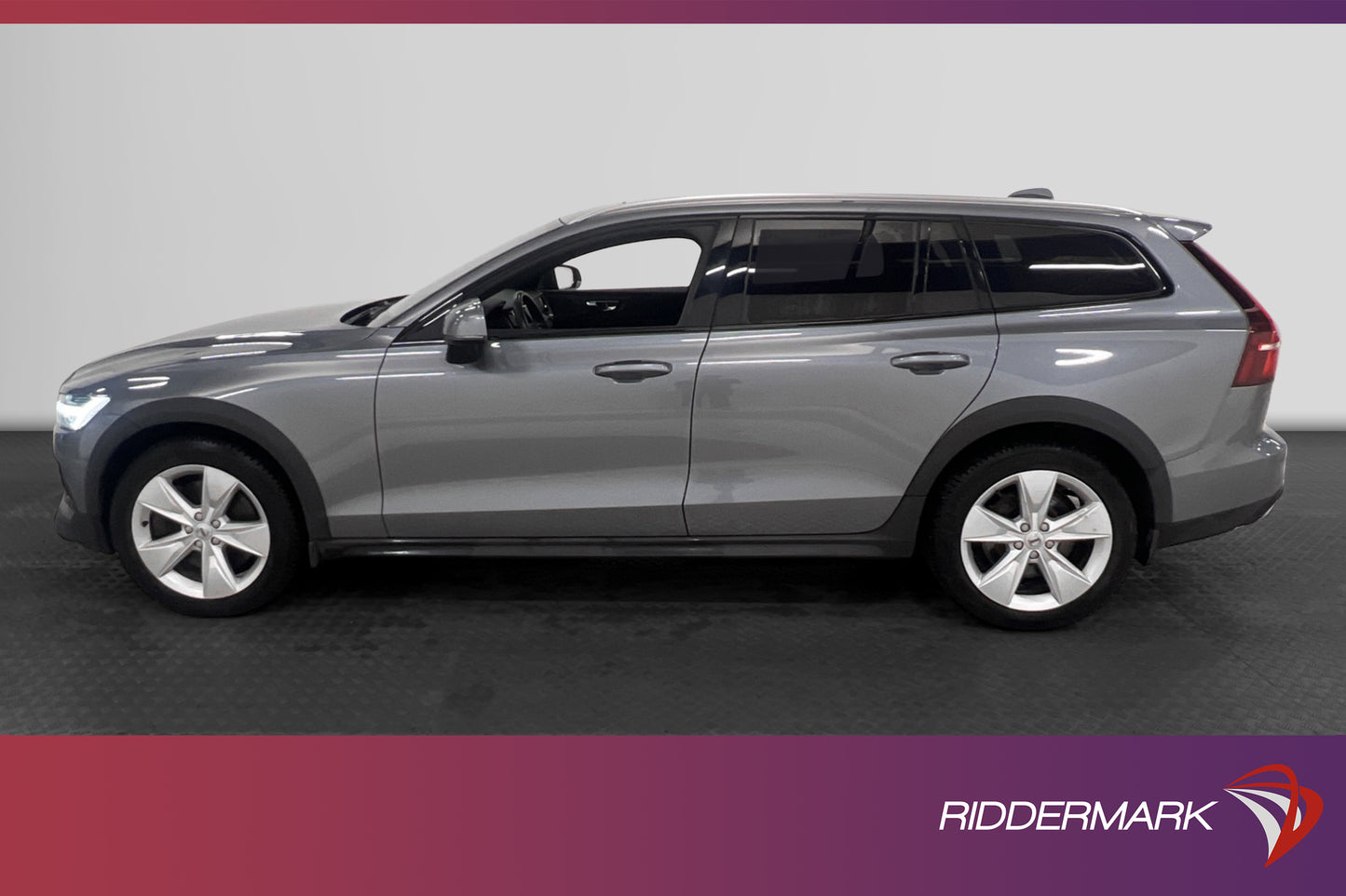 Volvo V60 Cross Country D4 AWD VOC Pano H/K HUD Lounge Drag