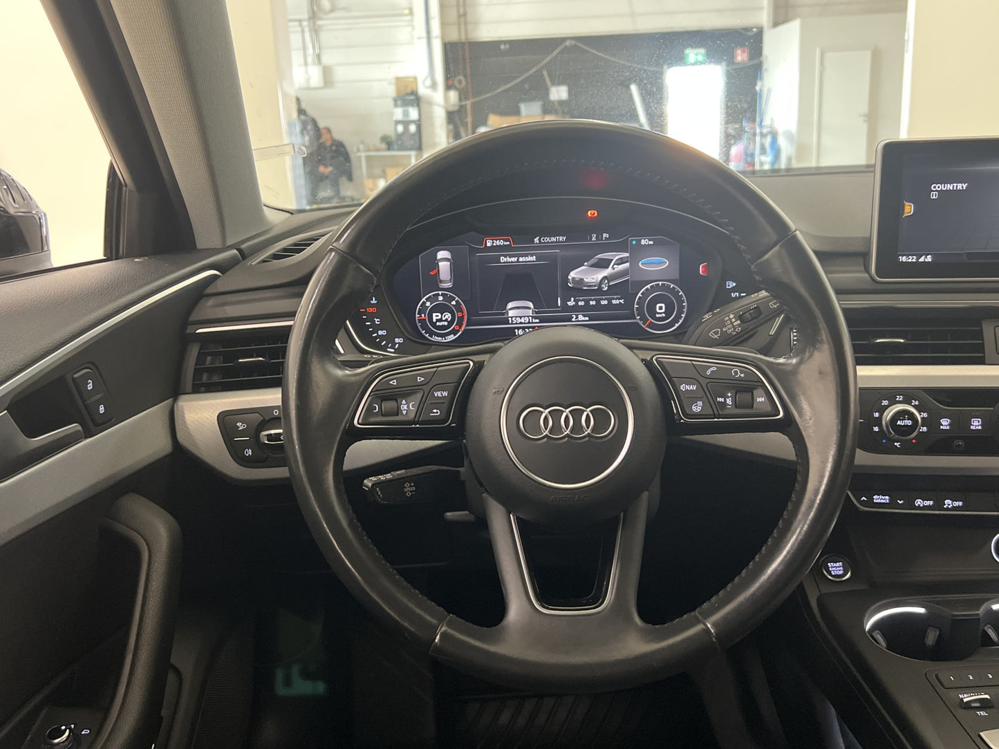 Audi A4 2.0 TDI quattro 190hk Cockpit Drag P-sensor Nyservad