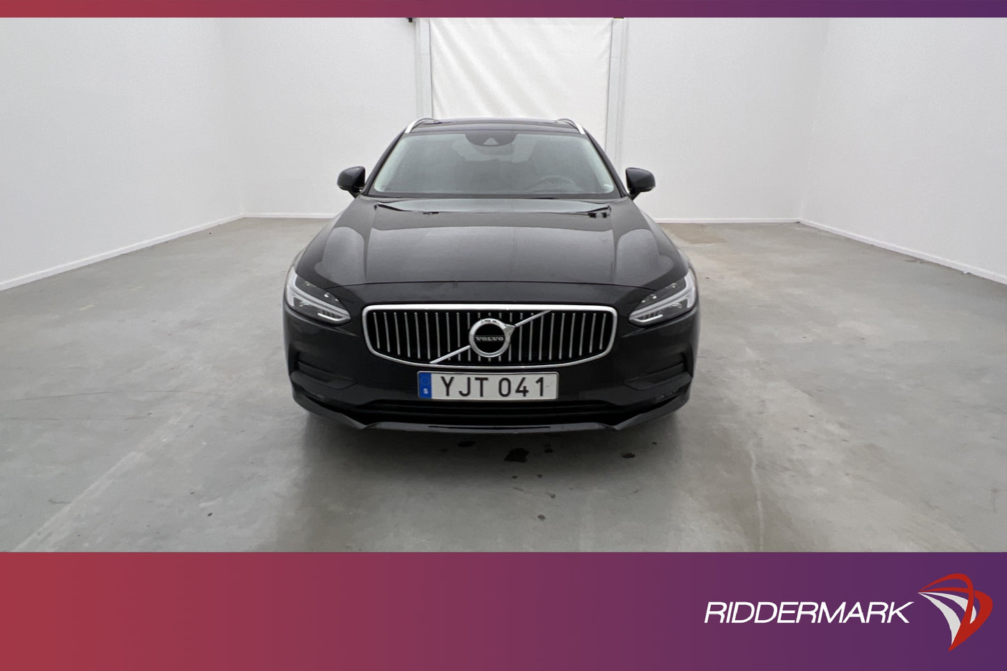 Volvo V90 D4 AWD Advanced Edt Pano VOC Värm Sensorer Drag