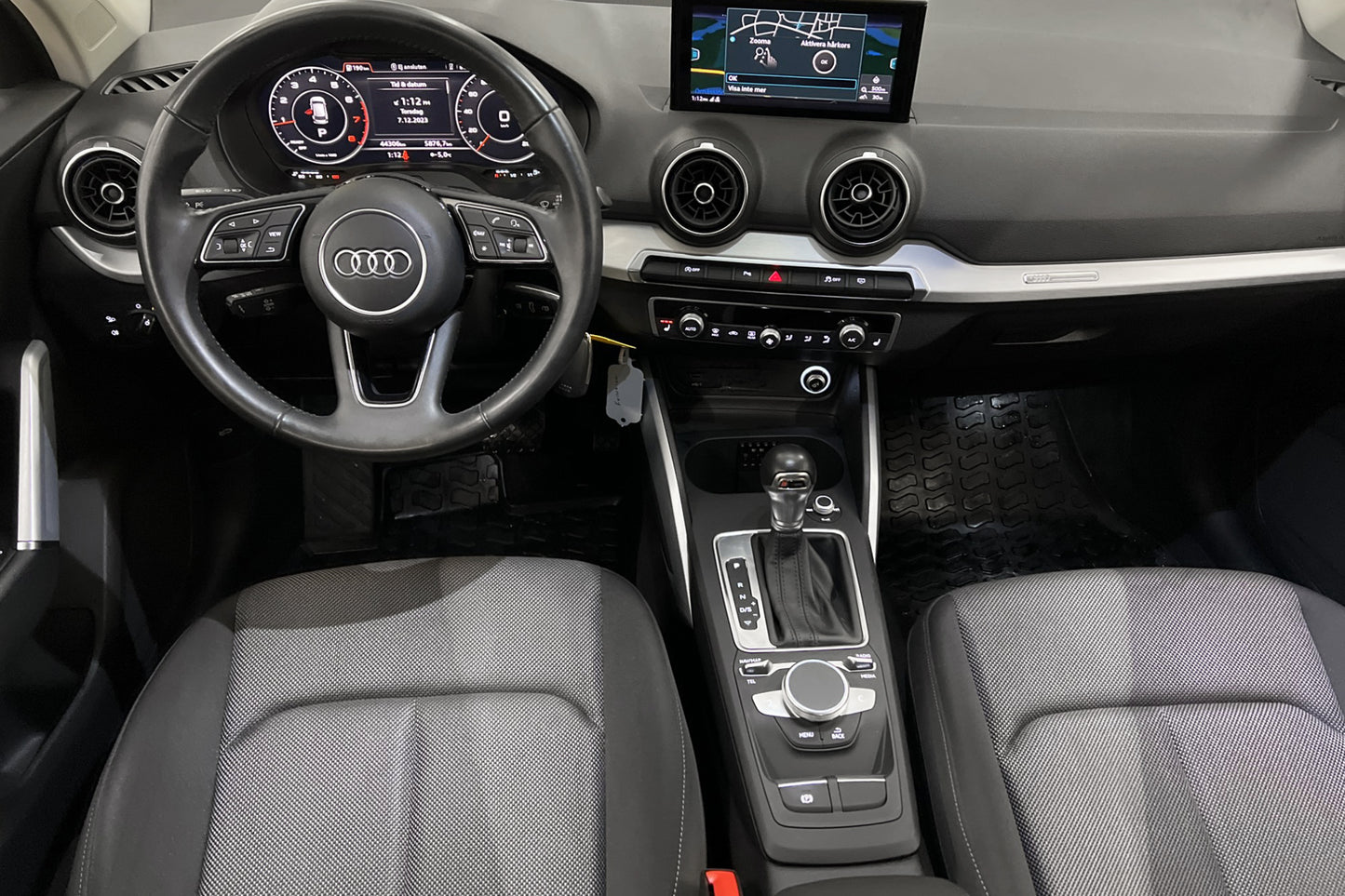 Audi Q2 35 TFSI 150hk Proline Sport Cockpit Navi Sensorer