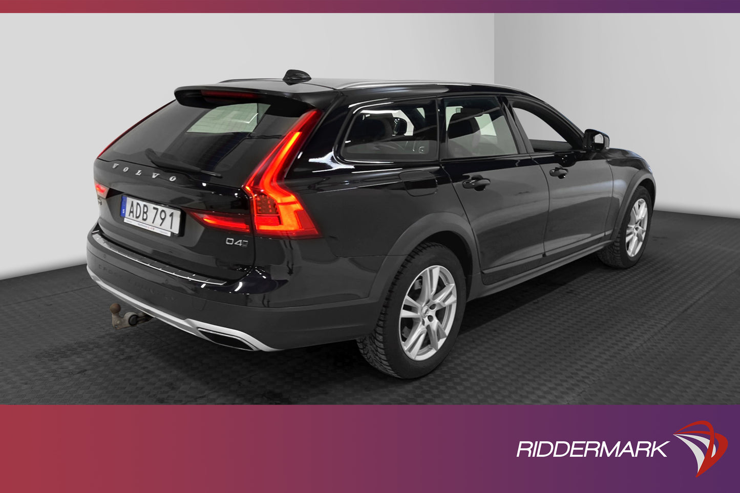 Volvo V90 Cross Country D4 AWD Inscription Pro VOC Navi Drag