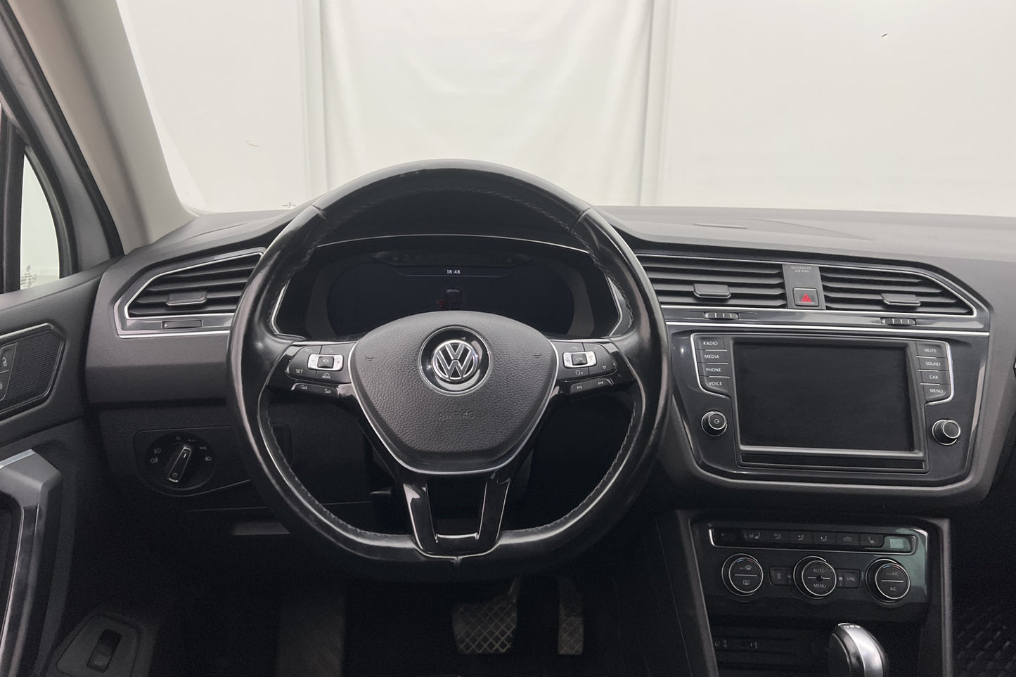 Volkswagen Tiguan 2.0 TDI 190hk 4M Värmare Cockpit Kamera