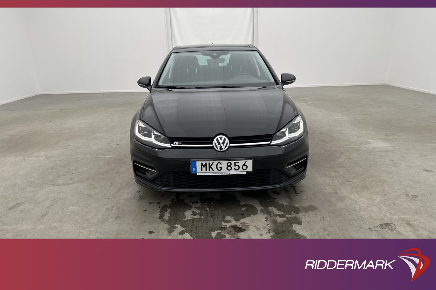 Volkswagen Golf TSI 110hk R-Line Pano Dynaudio Cockpit Navi