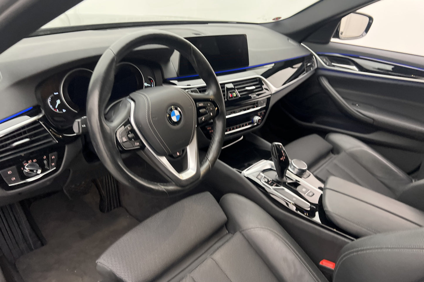 BMW 520 d xDrive Touring Sport line HiFi Navi Drag En-Bruk