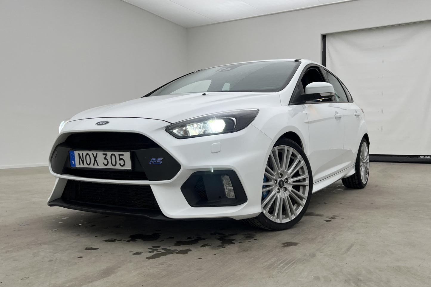 Ford Focus RS 350hk Brembo Recaro Kamera Halvskinn Välservad