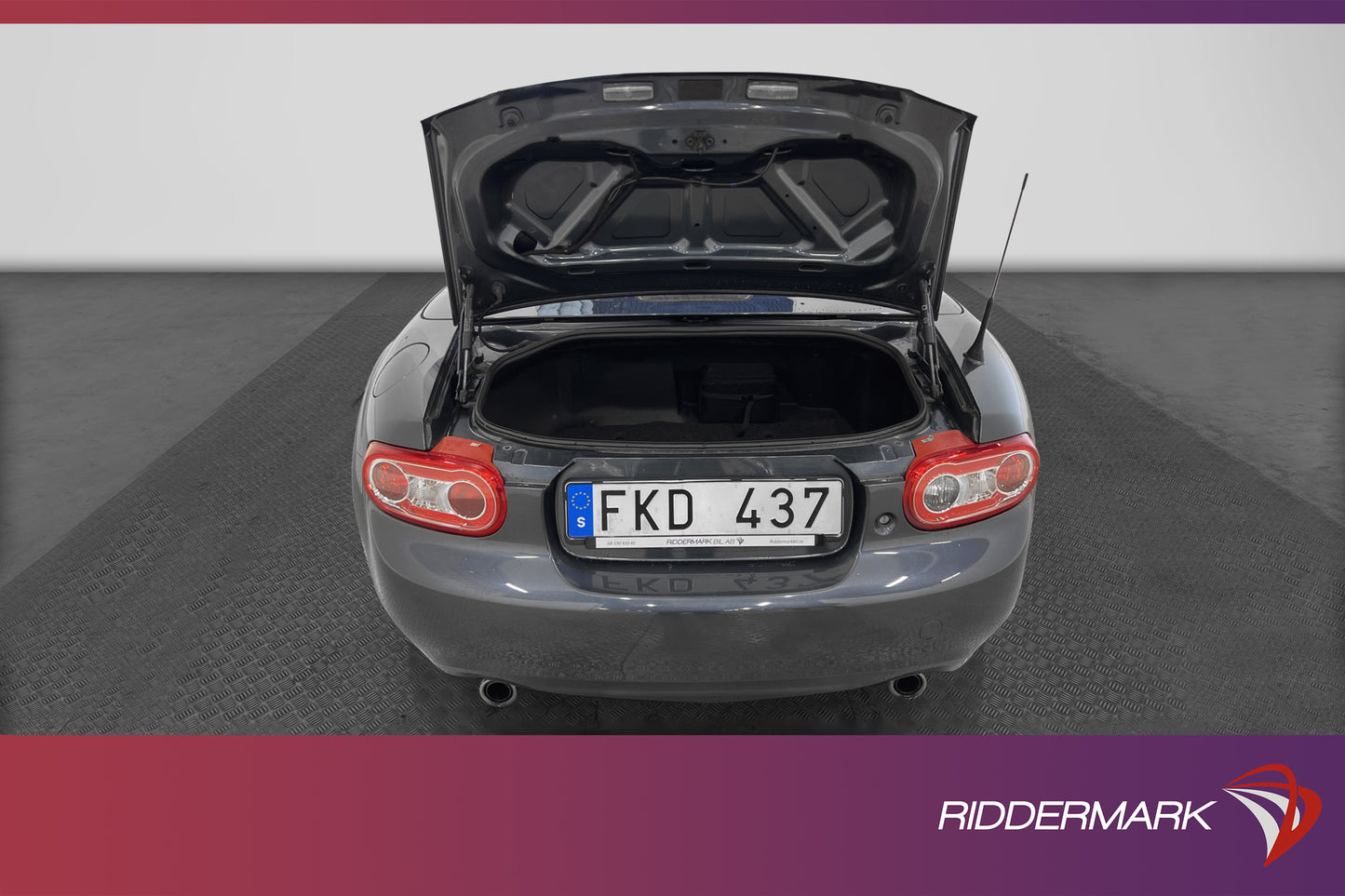 Mazda MX-5 Roadster Coupe 1.8 126hk Navigator Helskinn