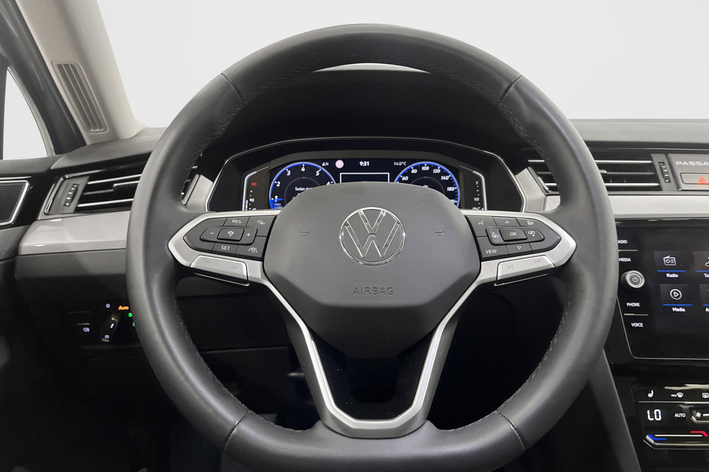 Volkswagen Passat 1.5 TSI 150hk Business Cockpit Navi Kamera