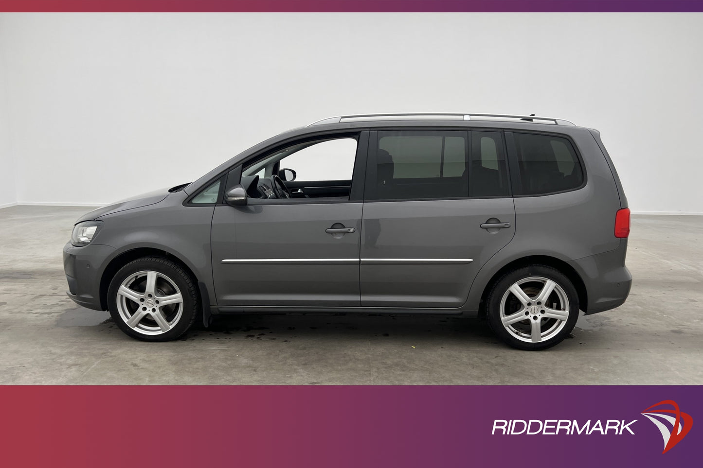 Volkswagen Touran 2.0 TDI 177hk 7-Sits Värmare Kamera Navi