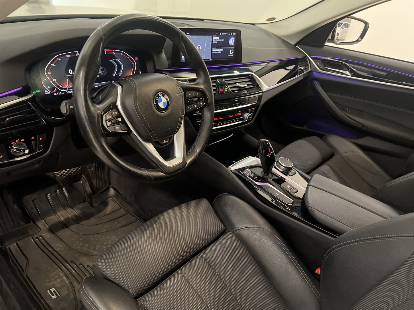 BMW 520 d 190hk xDrive Sport Line D-Värm Cockpit B-Kamera