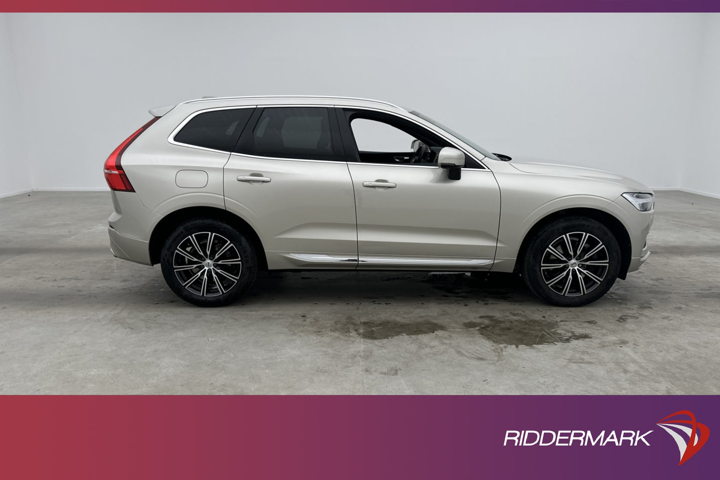 Volvo XC60 B4 AWD Inscription VOC Pano 360° Skinn BLIS Drag