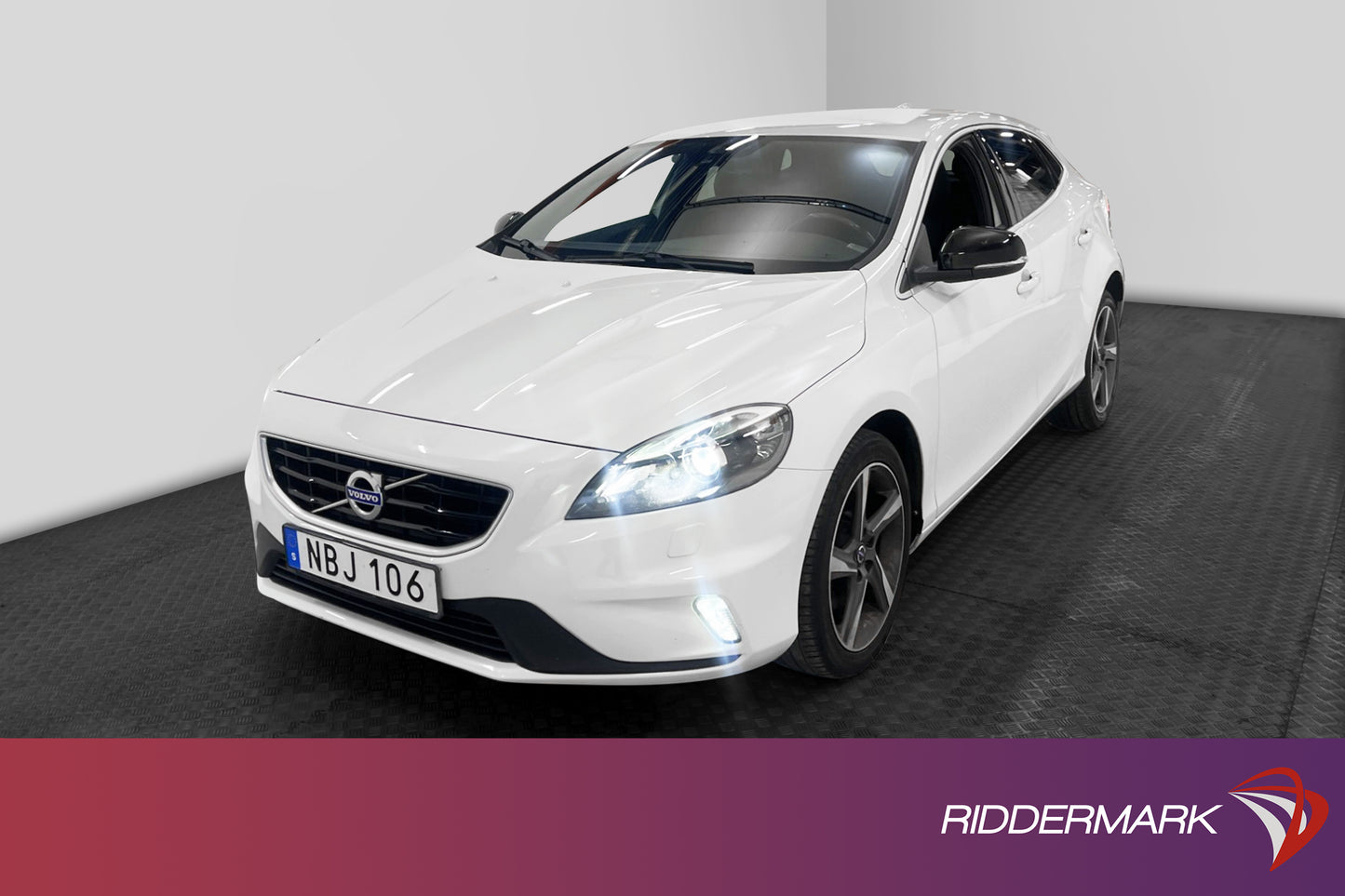 Volvo V40 D2 R-Design P-sensorer LED Låg skatt 0,33L/mil