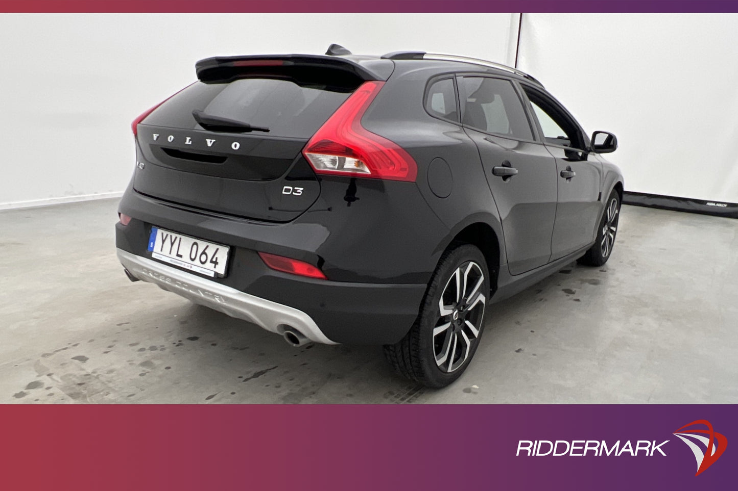 Volvo V40 Cross Country D3 Momentum VOC Värm Navi Sensorer