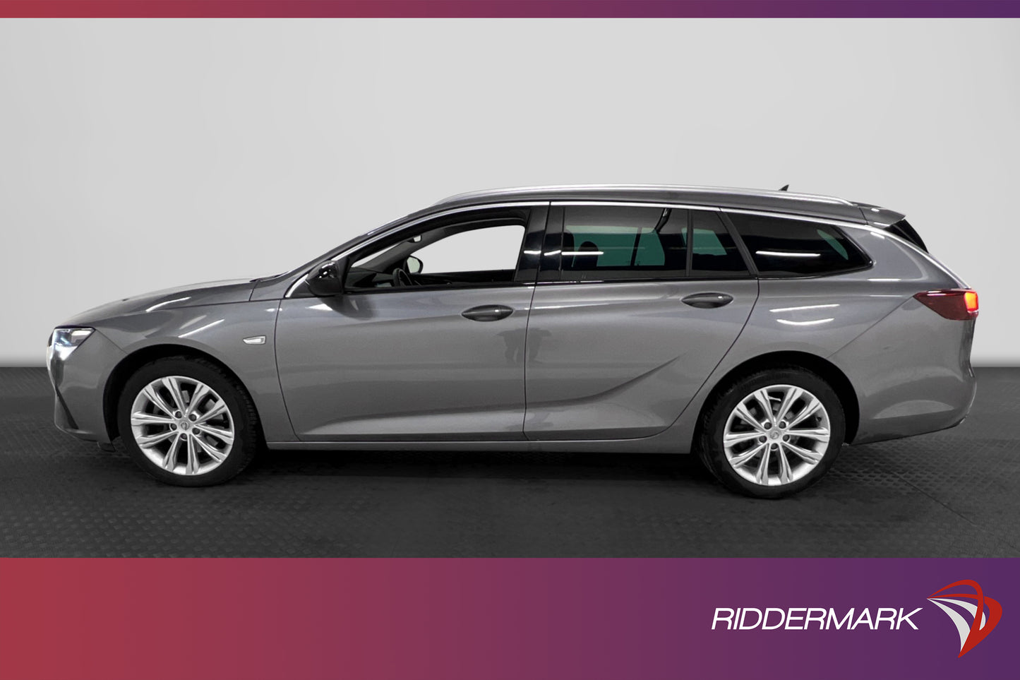 Opel Insignia Sports Tourer 174hk Elegance Carplay Kamera