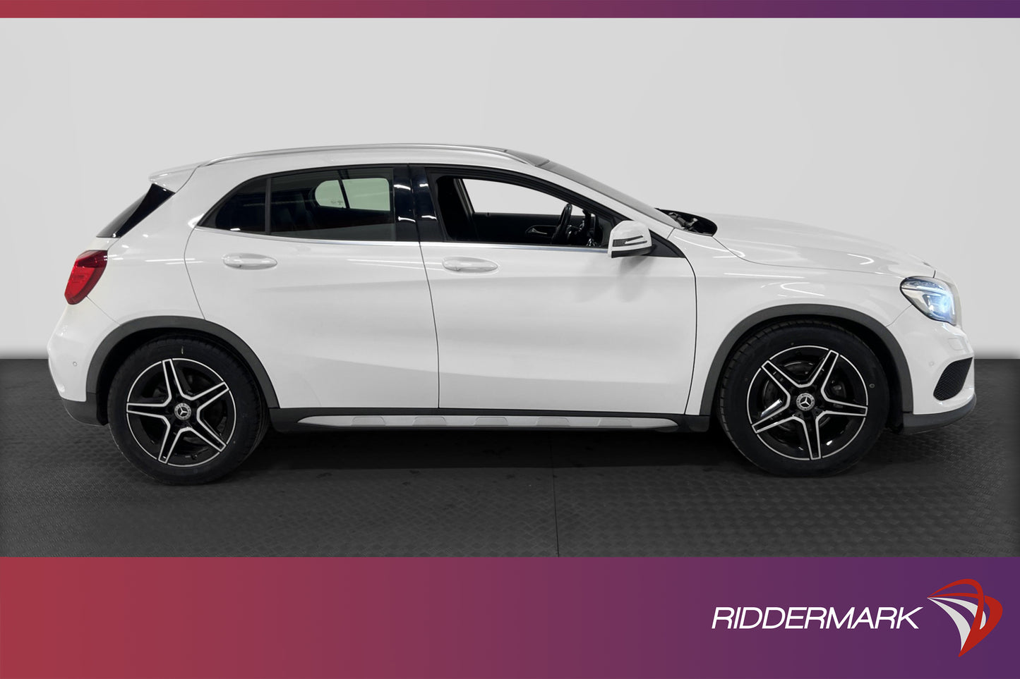 Mercedes-Benz GLA 220 d 4M 177hk AMG Pano H/K B-kamera Navi