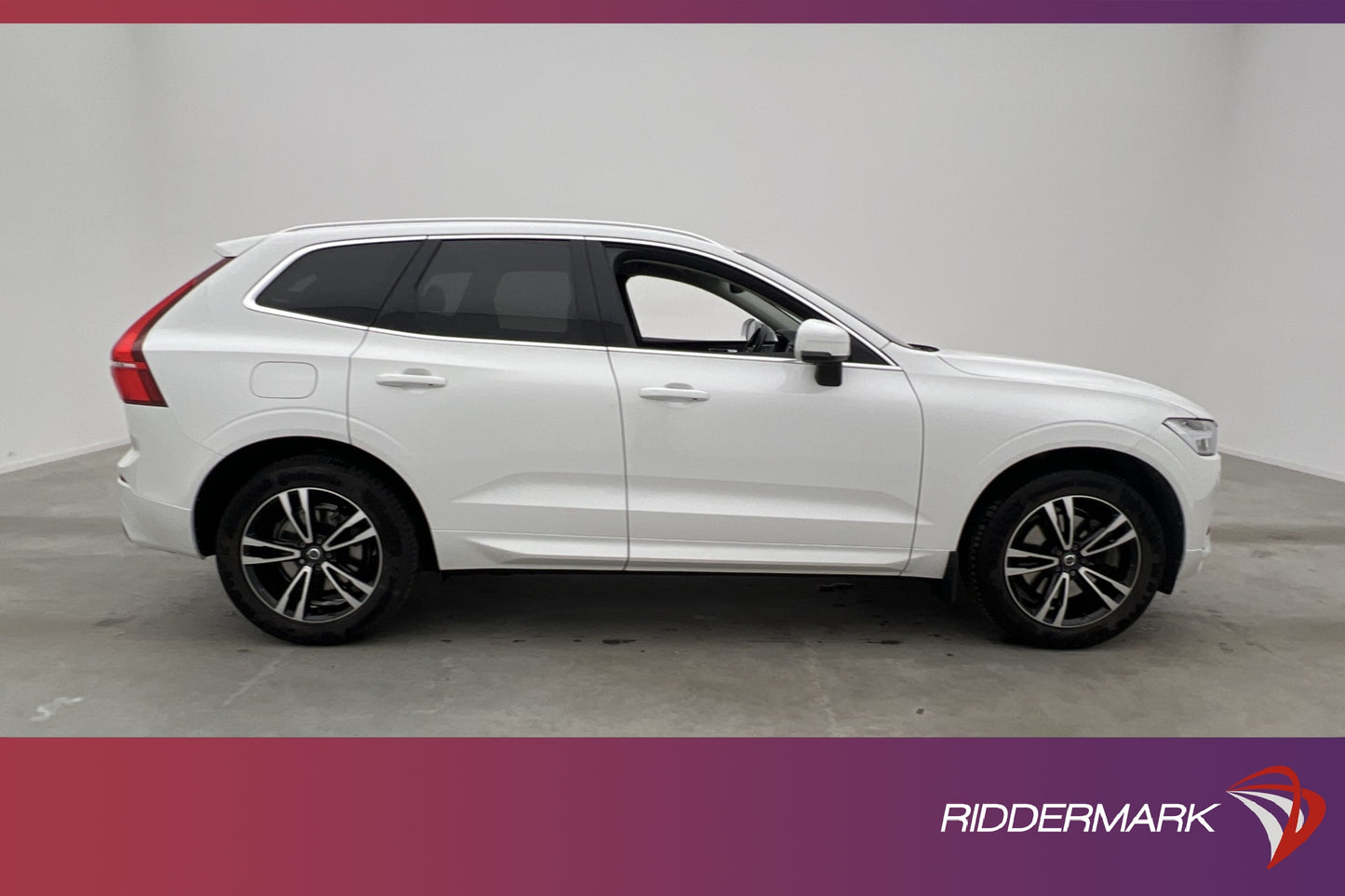 Volvo XC60 T5 AWD 250hk Advanced Edt B&W VOC Värmare Keyless