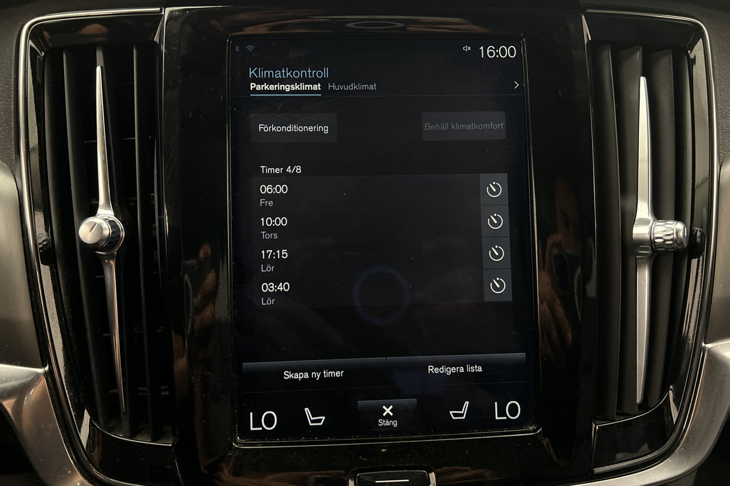 Volvo V90 D5 AWD Advanced VOC Värm Navi BLIS CarPlay Drag