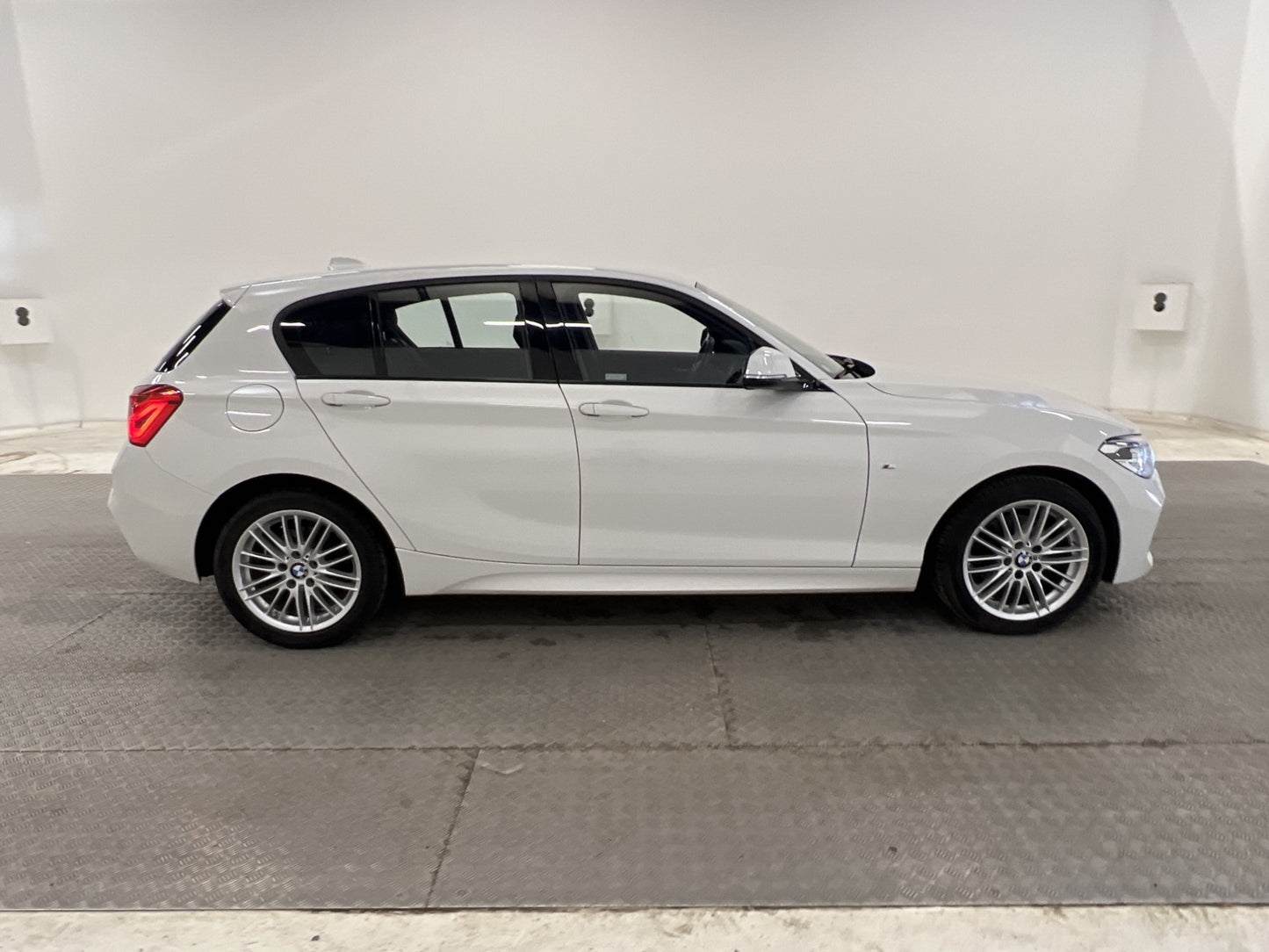 BMW 118d xDrive 150hk M Sport M/K-Värmare BT Välservad