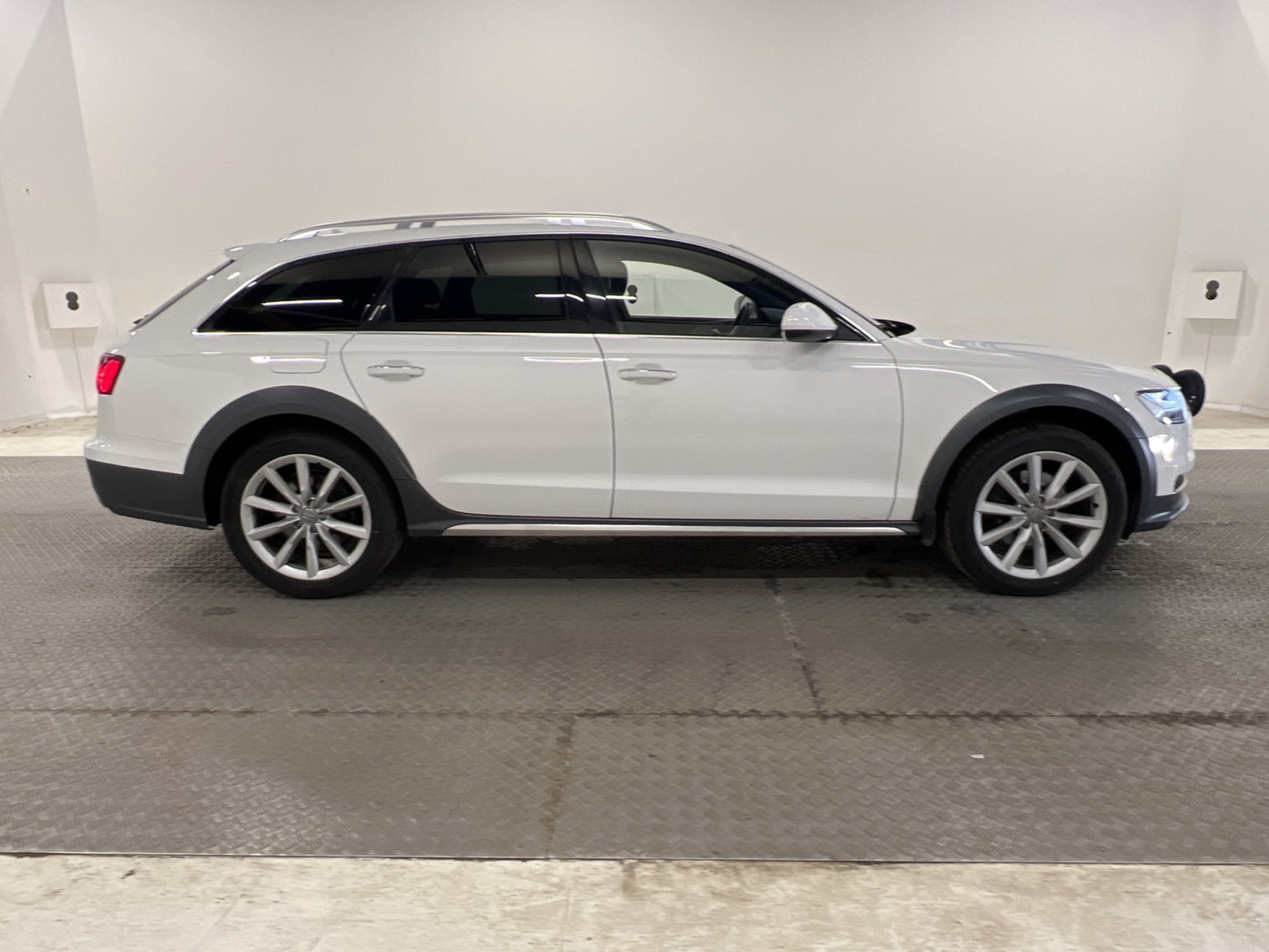 Audi A6 Allroad 3.0 TDI 218hk Quattro D-Värm B-Kamera Drag