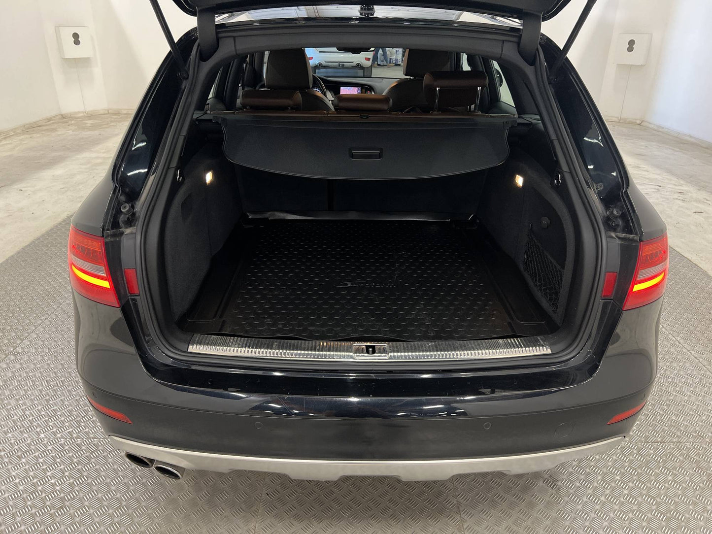 Audi A4 Allroad Q 2.0 TDI 177hk Pano Skinn Navi Välservad