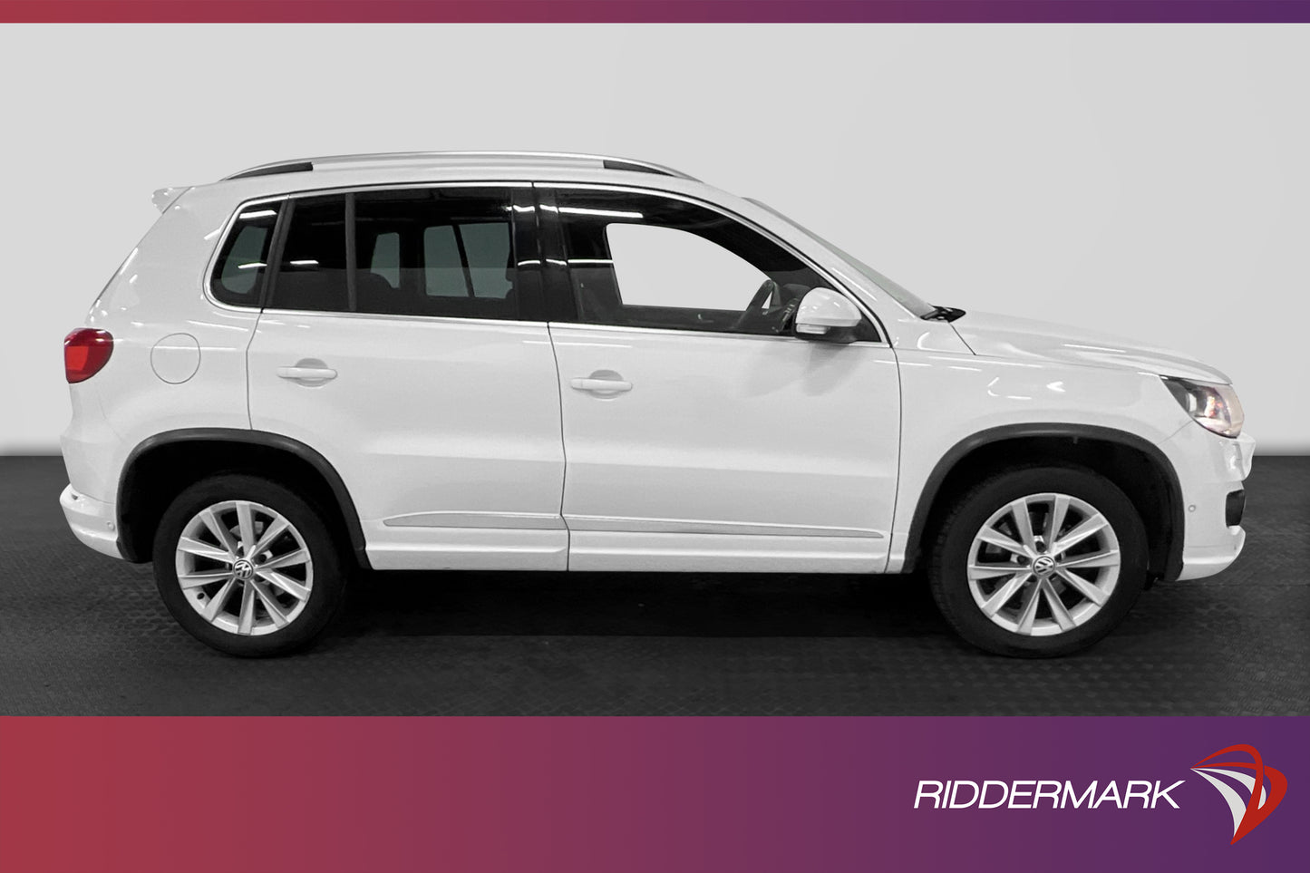 Volkswagen Tiguan 1.4TSI 4Motion R-Line B-Kamera M-värm Drag