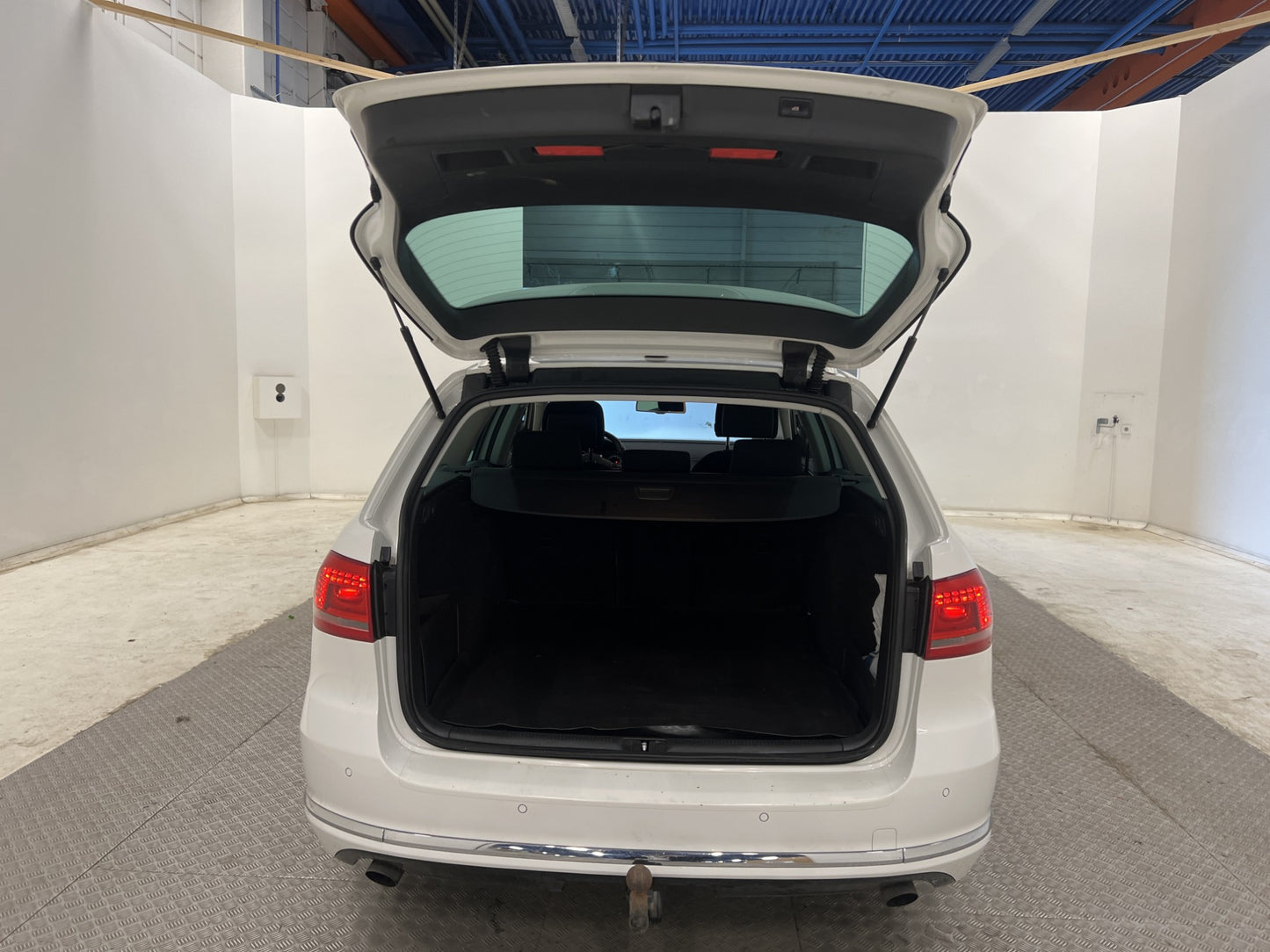 Volkswagen Passat 2.0 TDI 4M R-line Pano D-värm Drag B-kam