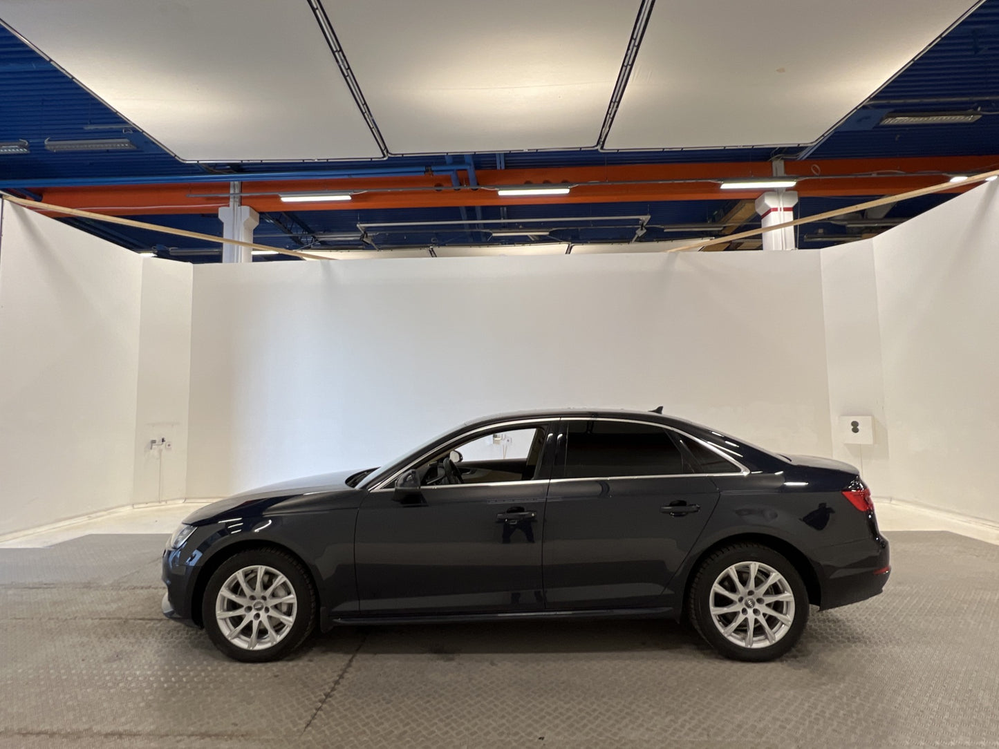 Audi A4 Sedan 2.0 TDI Q 190hk Sport Cockpit Värmare Skinn