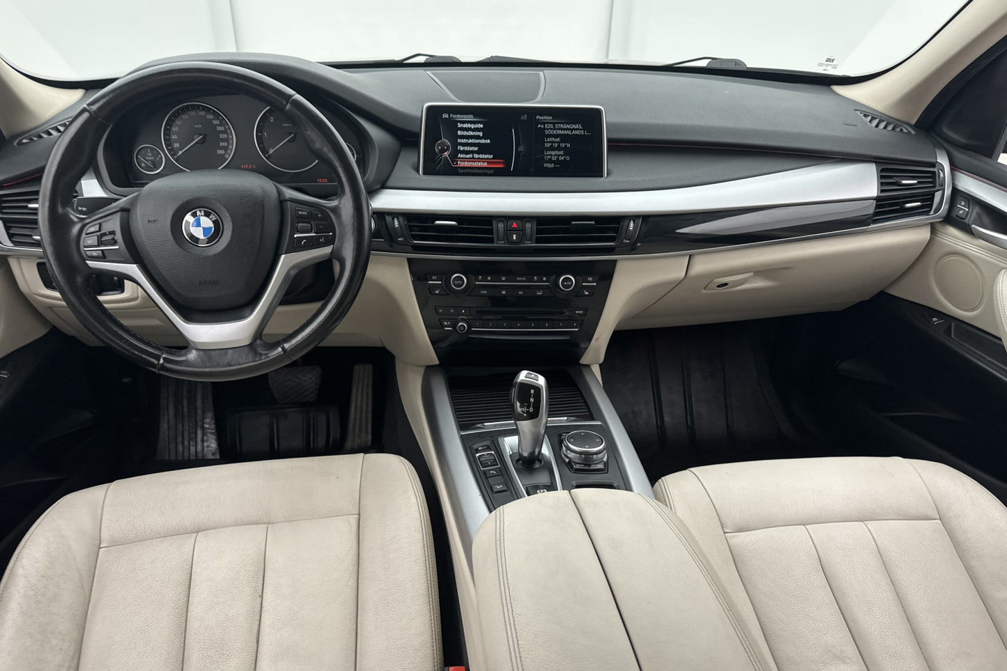 BMW X5 xDrive30d 258hk Navi Skinn Sensorer Välservad