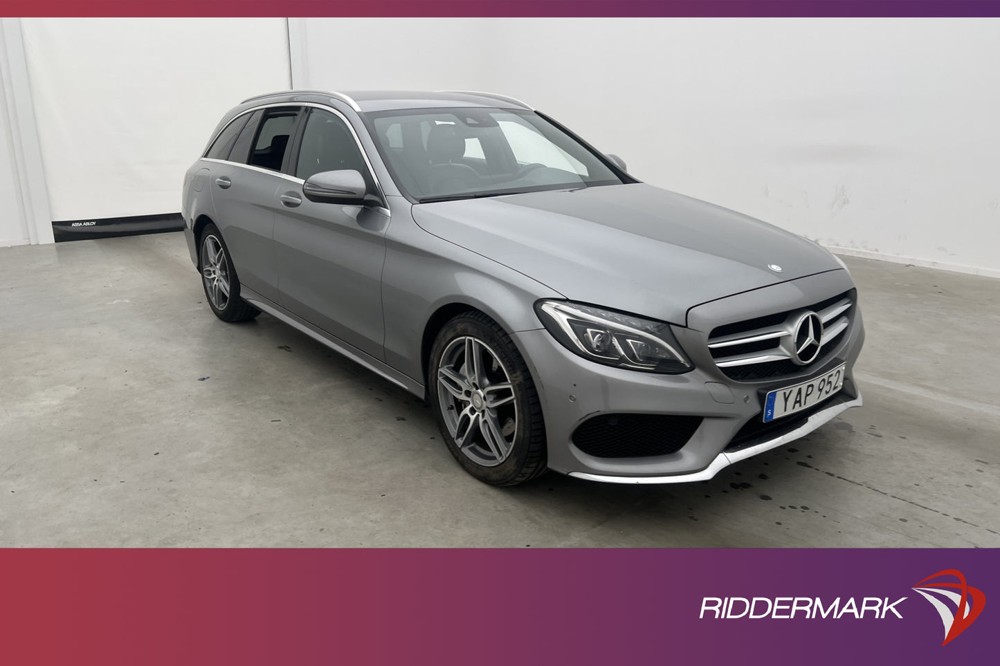 Mercedes-Benz C 220 T d 4M 170hk AMG Burmester Värm Kamera