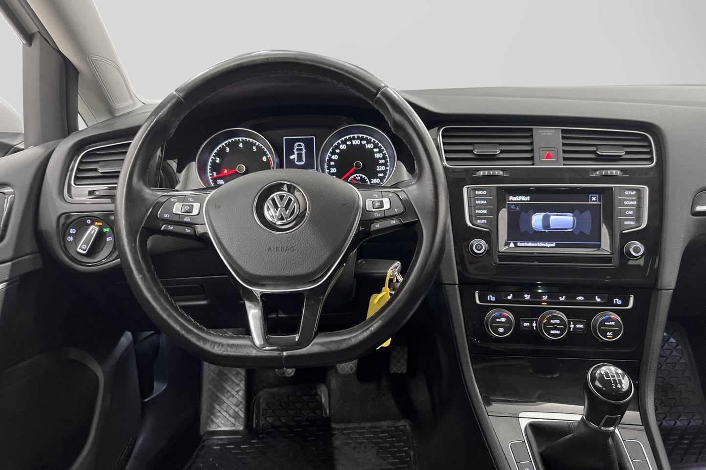 Volkswagen Golf 1.4 TSI 140hk P-Sensorer Adaptiv Välservad