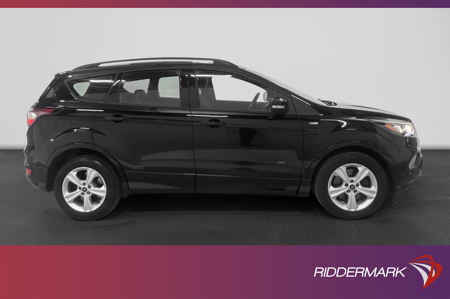 Ford Kuga 2.0 150hk AWD ST-Line D-värm Dragkrok Nyservad