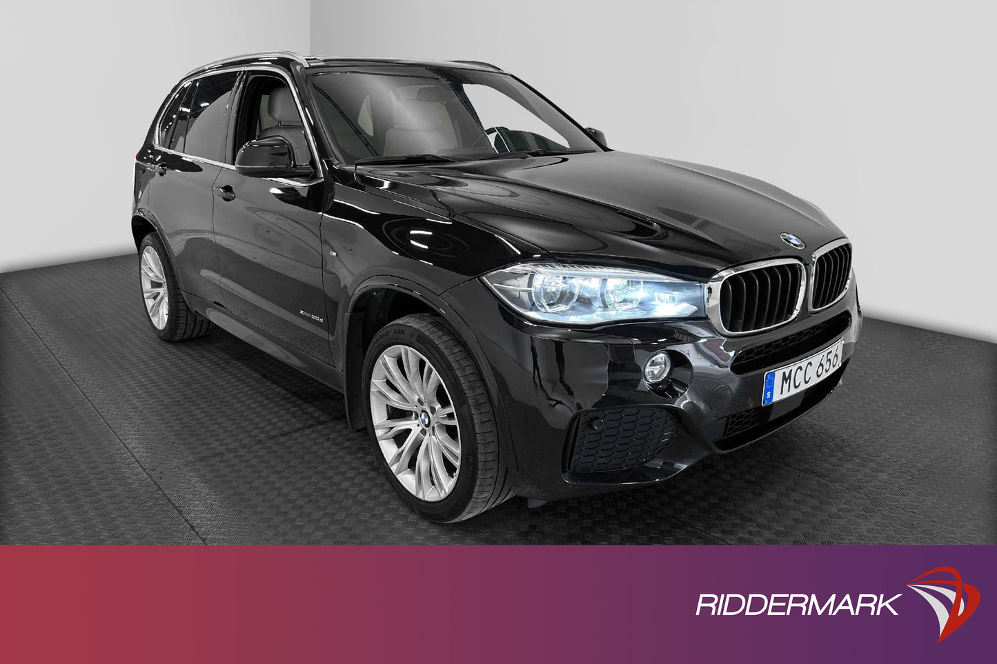 BMW X5 xDrive30d 258hk Innovation D-Värm Pano H/K Navi B-Kam