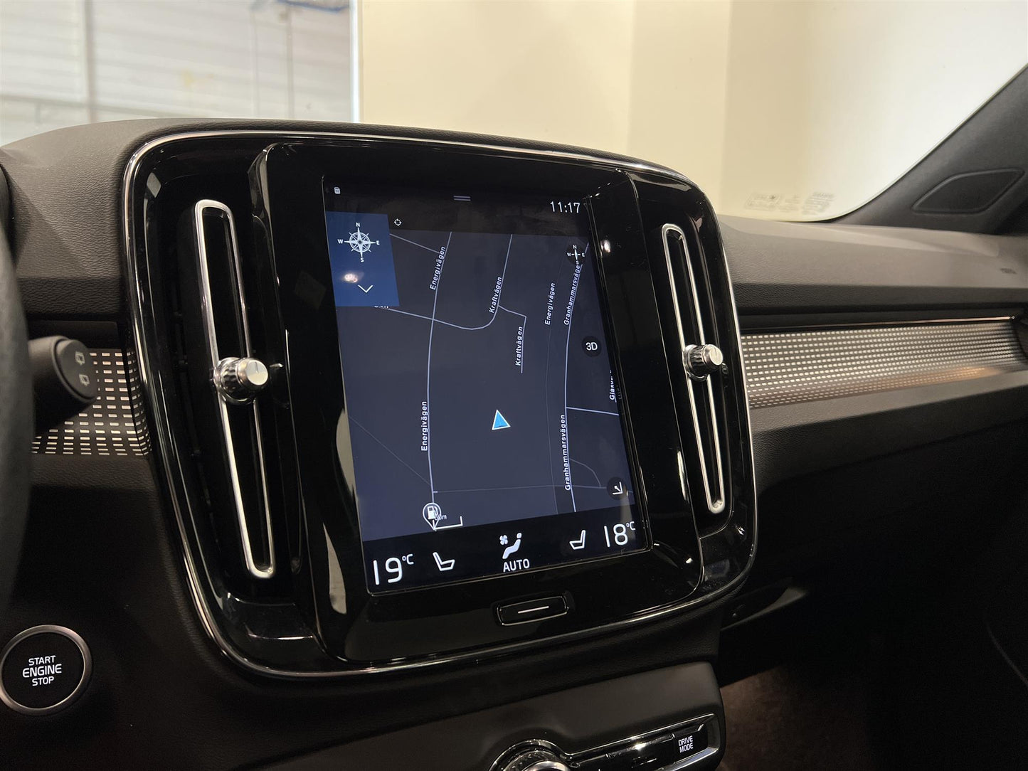 Volvo XC40 T5 Recharge 262h R-Design B-Kamera Panorama H/K