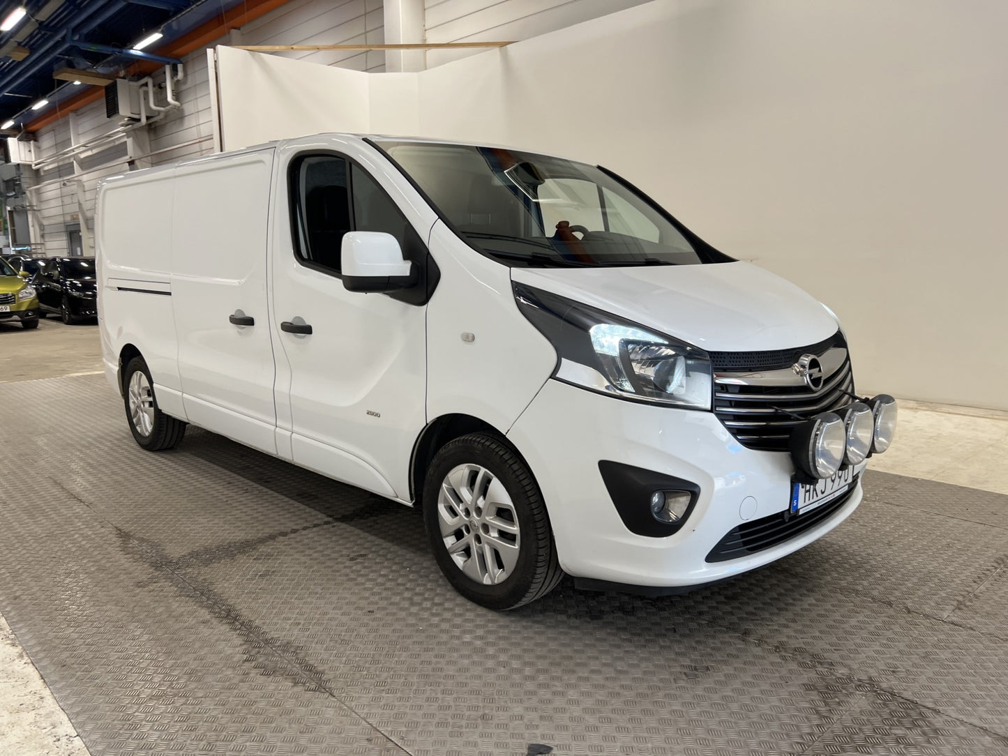 Opel Vivaro L2 1.6 145hk Värmare Dragkrok B-Kamera Moms