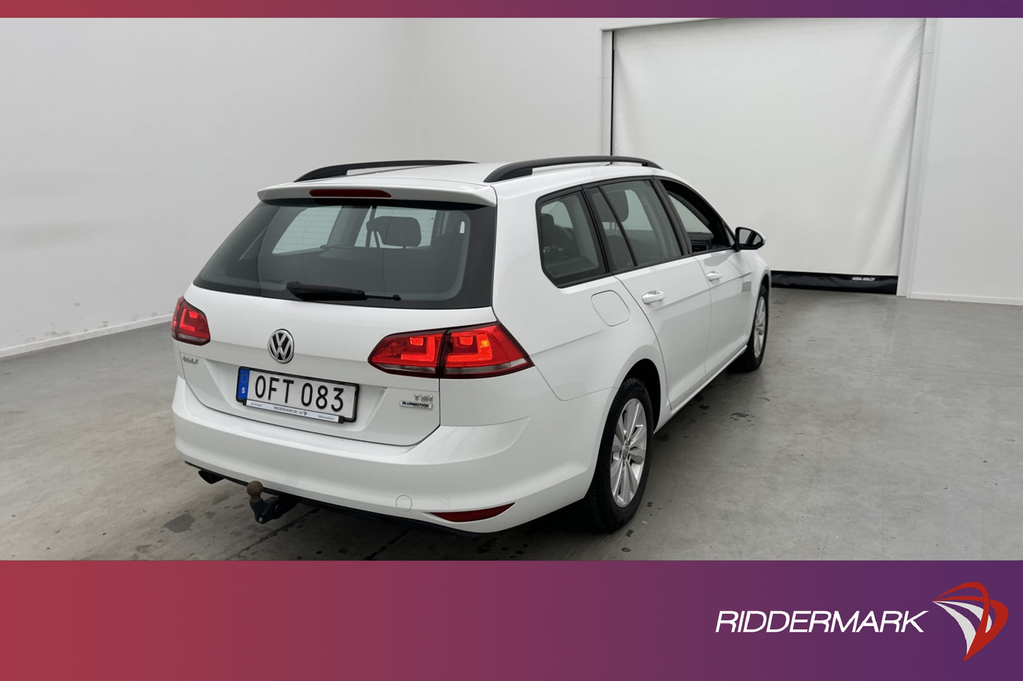 Volkswagen Golf 1.2 TSI 110hk Style Kamera CarPlay Drag MOMS