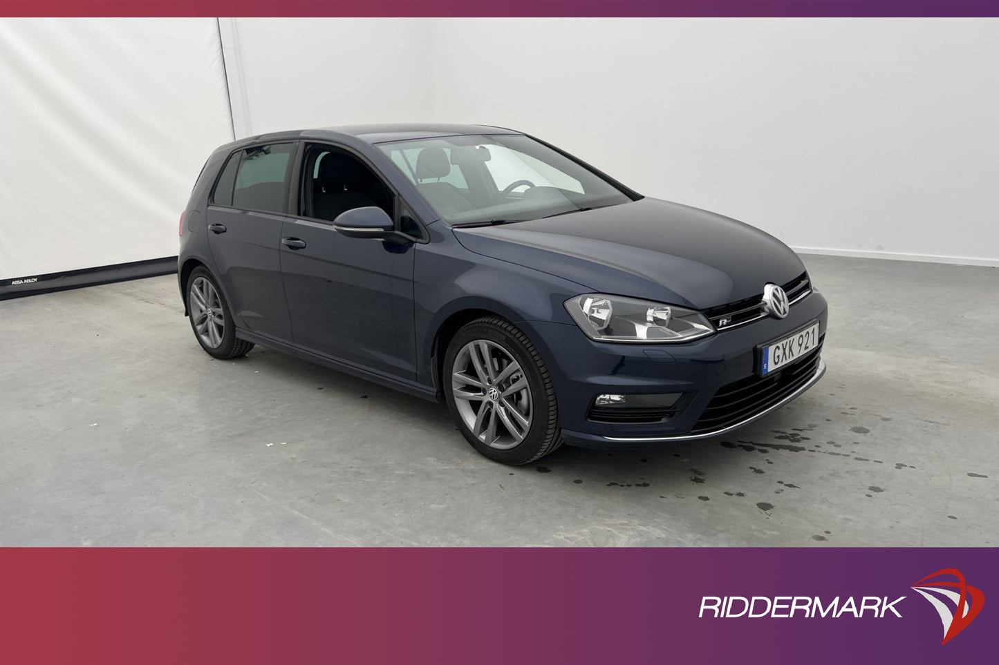 Volkswagen Golf 1.4 TSI 150hk R-Line CarPlay Adaptiv-Fart